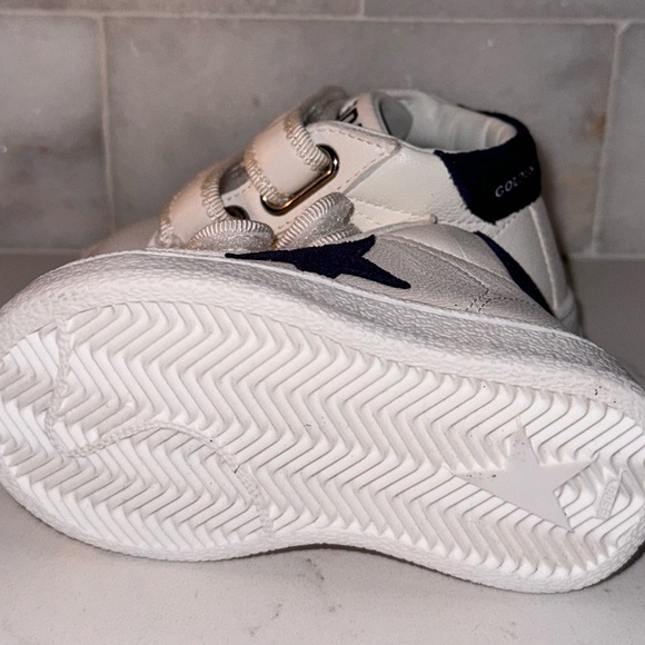 Toddler Golden Goose Sneakers size 19 or 4T. Gently used - Picture 5 of 5